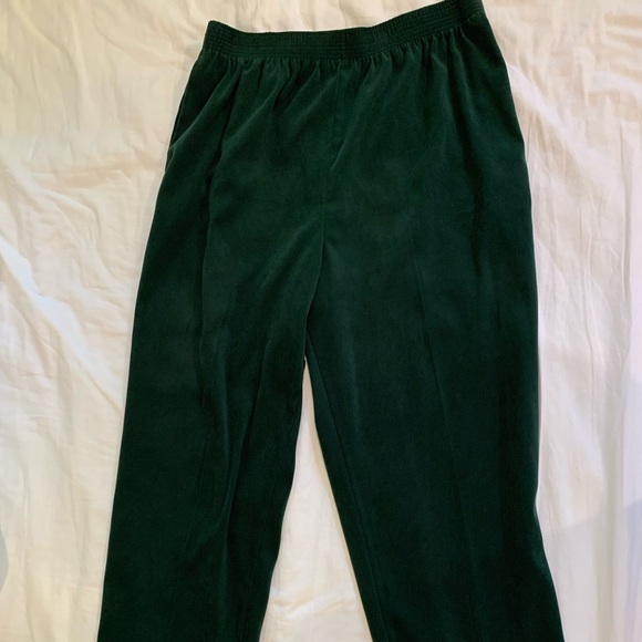 green velvety baggy pants - Picture 1 of 3